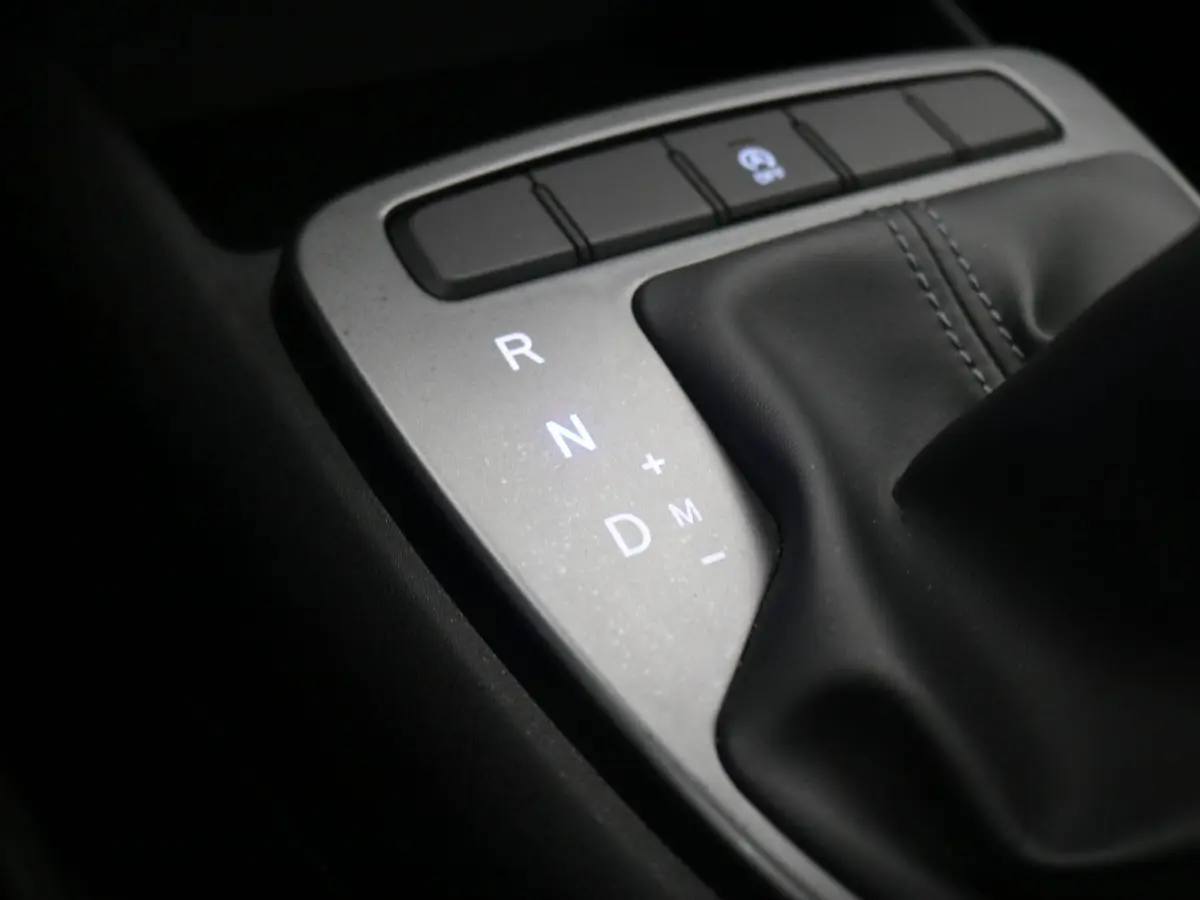 1.0 Comfort Smart 5-zits Automaat/ Navigatie / Airco / Cruise Control / Achteruitrijcamera / NL Auto / Apple CarPlay & Android Auto / LMV / / Navigatie / Airco / Cruise Control / Achteruitri
