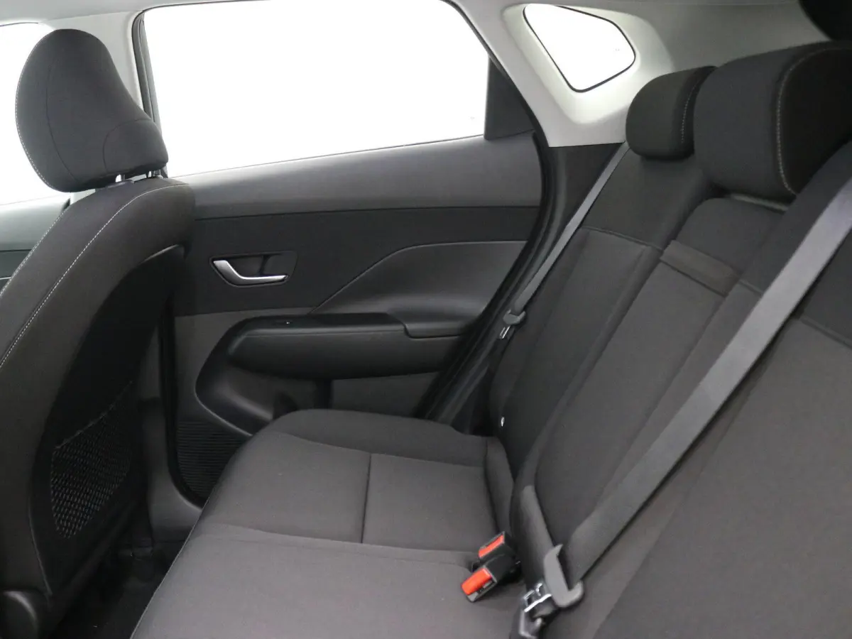 1.6 GDI HEV Comfort Smart / Navigatie / 18" LMV / Adaptieve Cruise Control / Parkeersensoren voor en achter / NL Auto / 5 Jaar Fabrieksgarantie / Achteruitrijcamera /