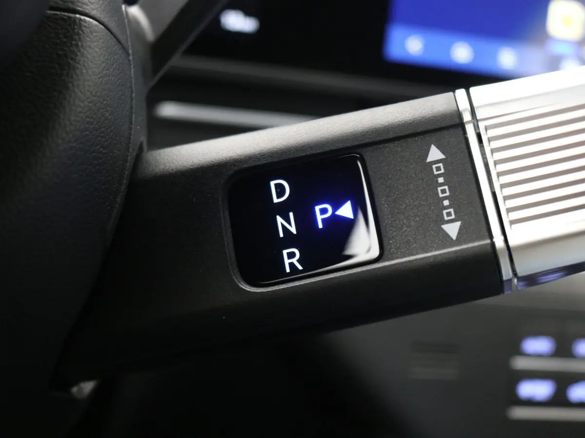 1.6 GDI HEV Comfort Smart / Navigatie / 18" LMV / Adaptieve Cruise Control / Parkeersensoren voor en achter / NL Auto / 5 Jaar Fabrieksgarantie / Achteruitrijcamera /
