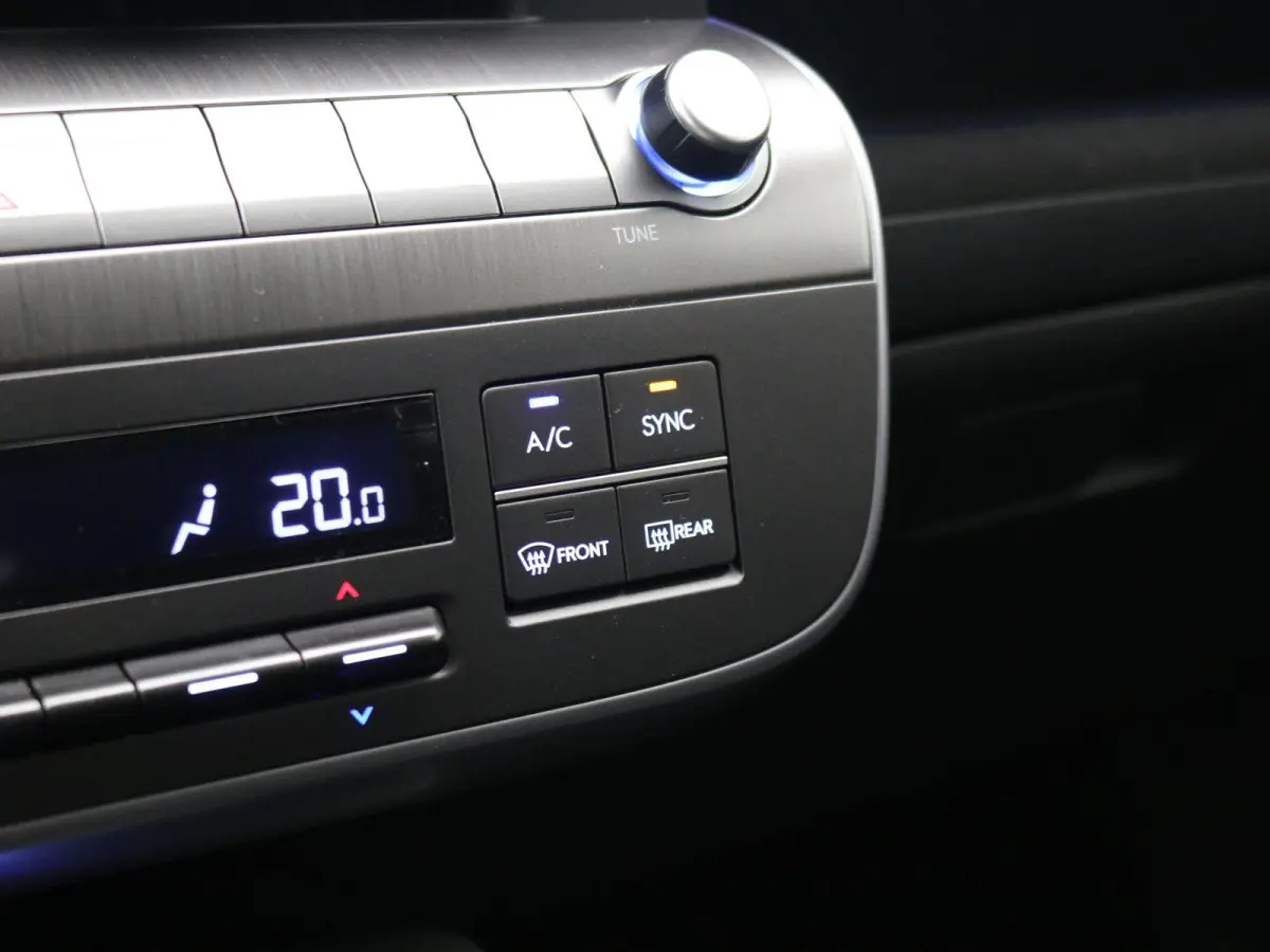 1.6 GDI HEV Comfort Smart / Navigatie / 18" LMV / Adaptieve Cruise Control / Parkeersensoren voor en achter / NL Auto / 5 Jaar Fabrieksgarantie / Achteruitrijcamera /