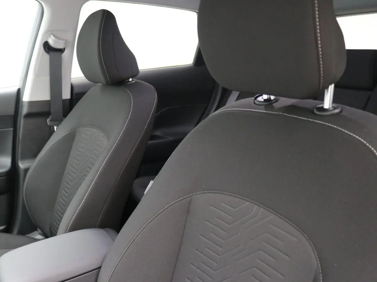 1.6 GDI HEV Comfort Smart / Navigatie / 18" LMV / Adaptieve Cruise Control / Parkeersensoren voor en achter / NL Auto / 5 Jaar Fabrieksgarantie / Achteruitrijcamera /