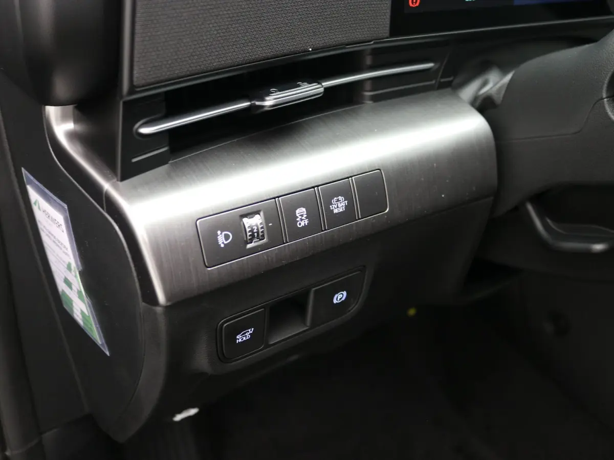 1.6 GDI HEV Comfort Smart / Navigatie / 18" LMV / Adaptieve Cruise Control / Parkeersensoren voor en achter / NL Auto / 5 Jaar Fabrieksgarantie / Achteruitrijcamera /