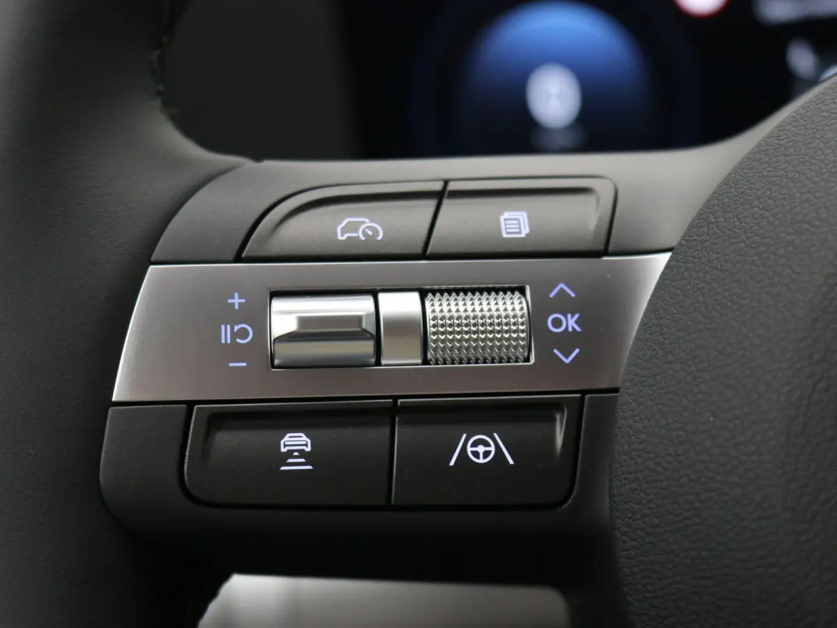 1.6 GDI HEV Comfort Smart / Navigatie / 18" LMV / Adaptieve Cruise Control / Parkeersensoren voor en achter / NL Auto / 5 Jaar Fabrieksgarantie / Achteruitrijcamera /