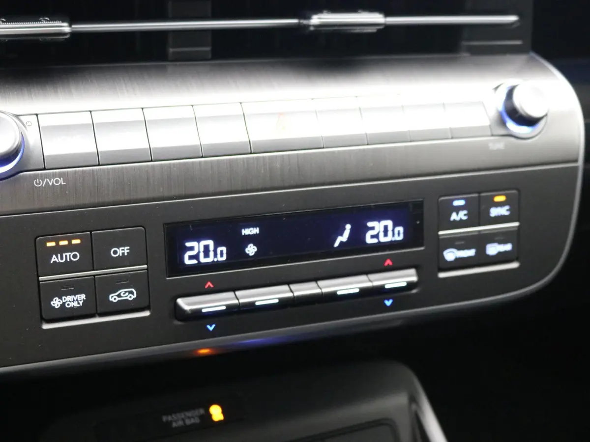 1.6 GDI HEV Comfort Smart / Navigatie / 18" LMV / Adaptieve Cruise Control / Parkeersensoren voor en achter / NL Auto / 5 Jaar Fabrieksgarantie / Achteruitrijcamera /