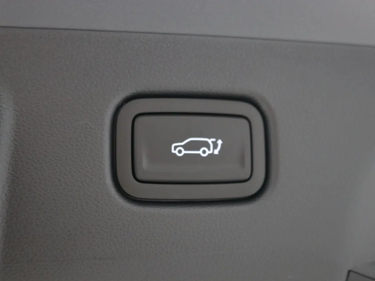1.6 GDI HEV Comfort Smart / Navigatie / 18" LMV / Adaptieve Cruise Control / Parkeersensoren voor en achter / NL Auto / 5 Jaar Fabrieksgarantie / Achteruitrijcamera /