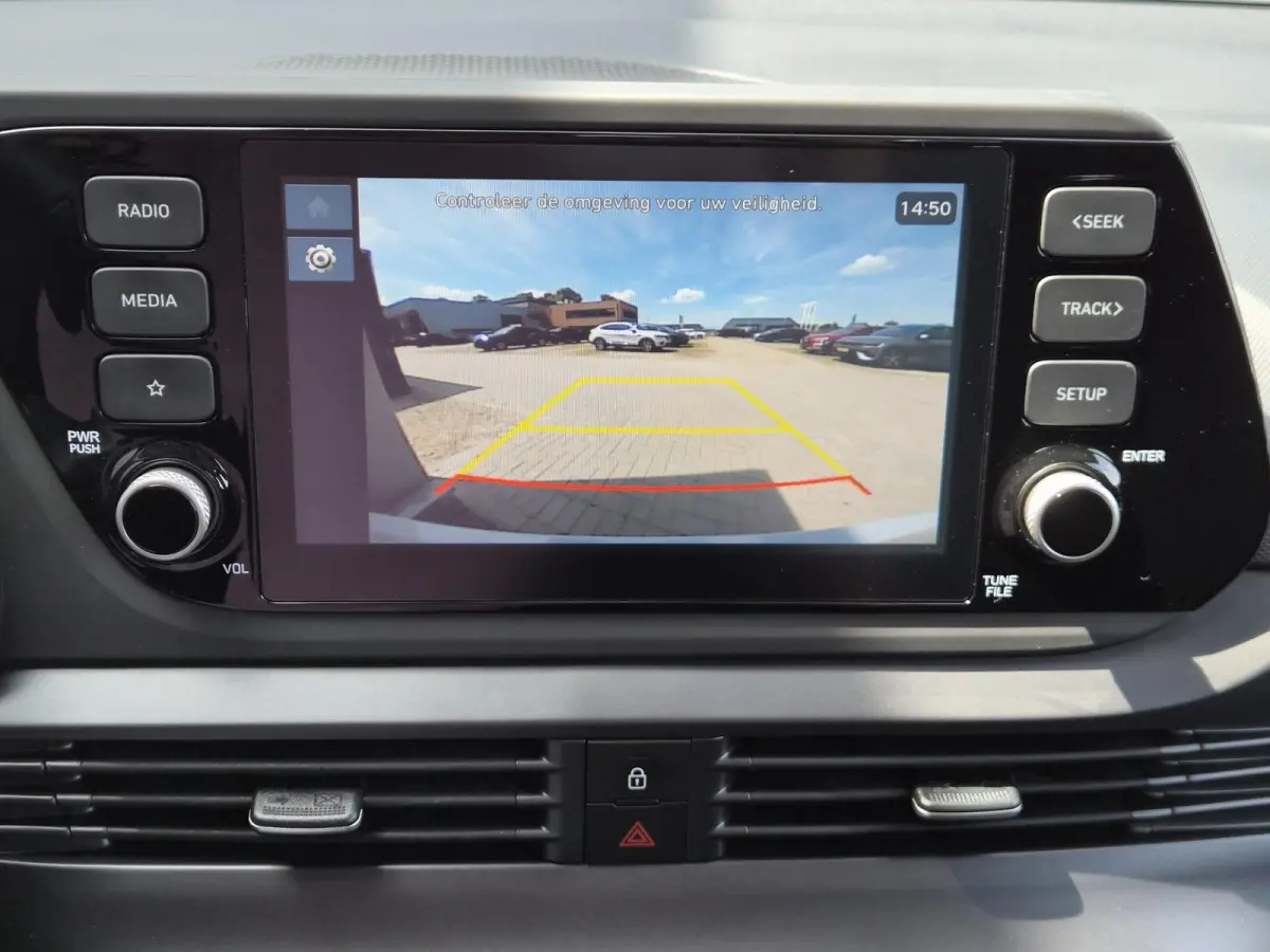 1.0 T-GDI Comfort / Fabrieksgarantie tot 03-2029 / Dealer onderhouden / Apple Carplay Android Auto / Stuur- & Stoelverwarming / Cruise control / Achteruitrijcamera / Trekgewicht 1110 kg /