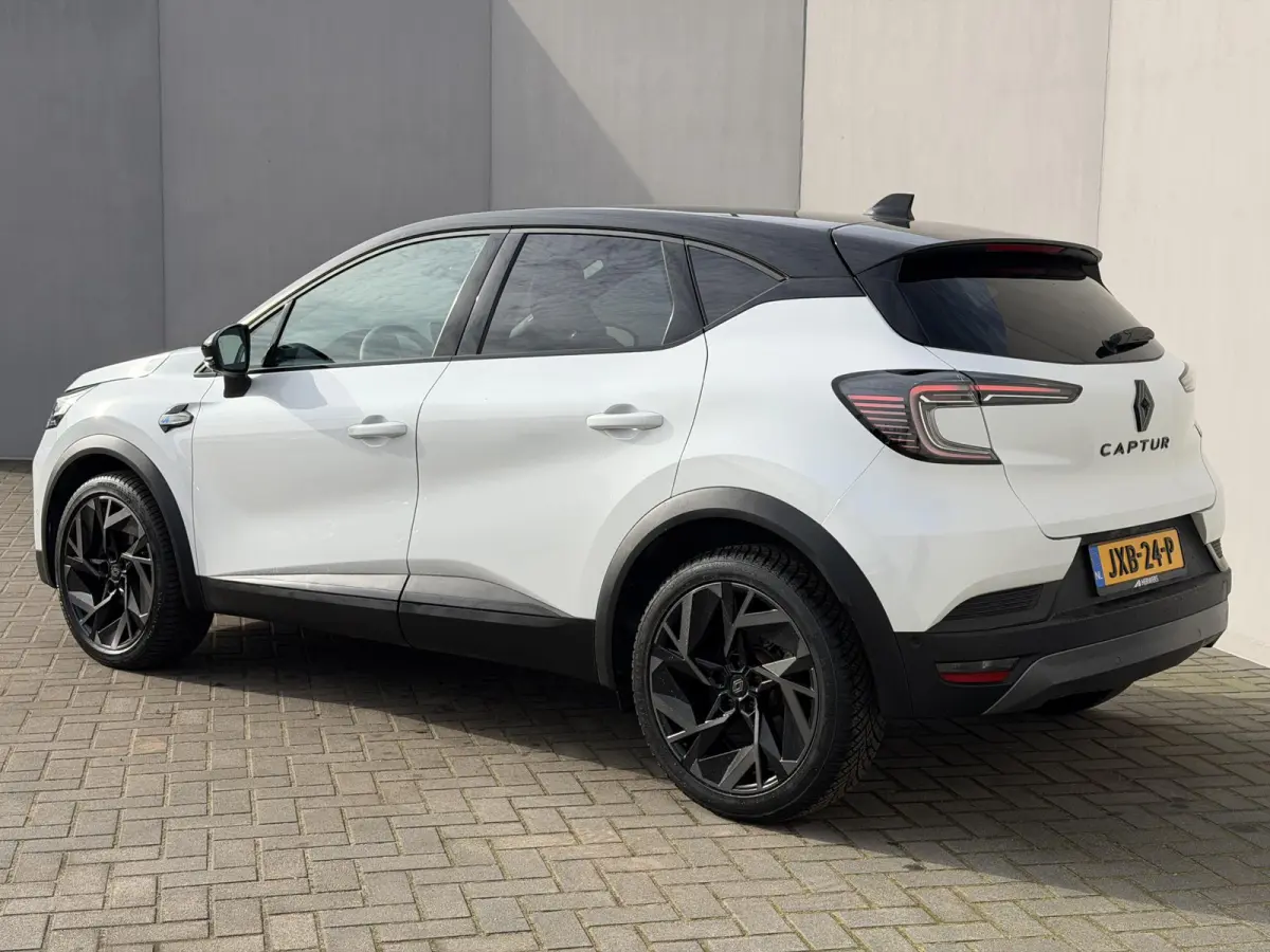 1.3 mild hybrid 160 esprit Alpine / Trekgewicht 1200 KG / Dealer Onderhouden / Harman Kardon / Two Tone / Adaptieve Cruise Control / Navigatie / Stoel & Stuurwiel Verwarming / Elektrische St