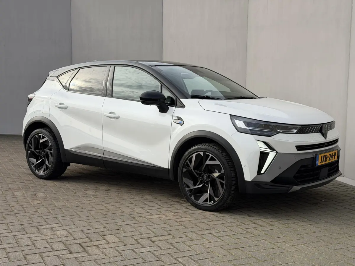 1.3 mild hybrid 160 esprit Alpine / Trekgewicht 1200 KG / Dealer Onderhouden / Harman Kardon / Two Tone / Adaptieve Cruise Control / Navigatie / Stoel & Stuurwiel Verwarming / Elektrische St
