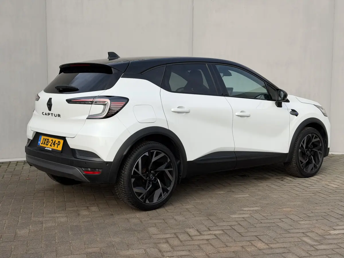 1.3 mild hybrid 160 esprit Alpine / Trekgewicht 1200 KG / Dealer Onderhouden / Harman Kardon / Two Tone / Adaptieve Cruise Control / Navigatie / Stoel & Stuurwiel Verwarming / Elektrische St