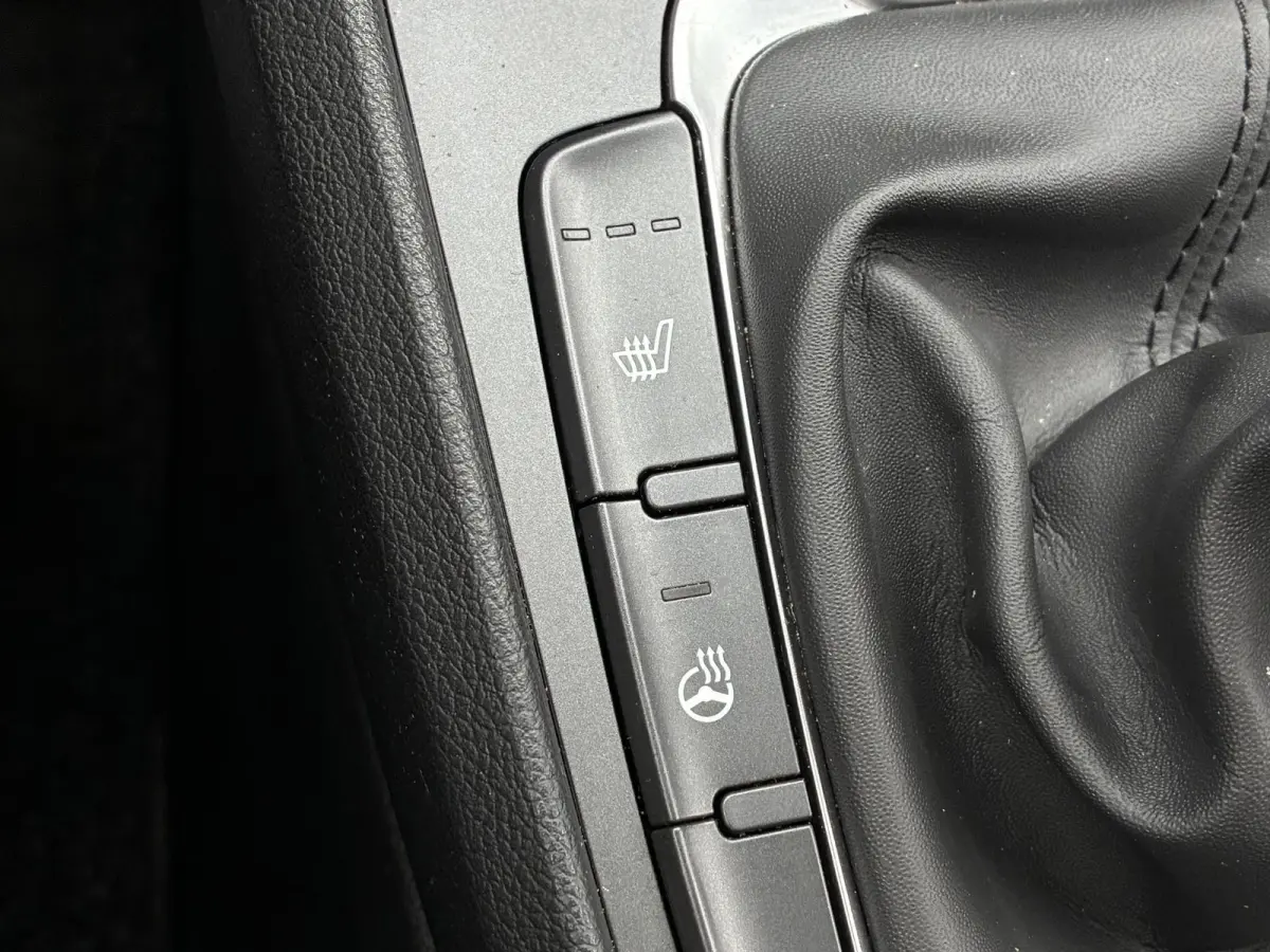 1.0 T-GDI Comfort / Navigatie d.m.v. Apple carplay/Android auto / Achteruitrijcamera / Cruise control / Bluetooth / Stoel-/Stuurverwarming / | Achteruitrijcamera | Apple Carplay/Android Auto