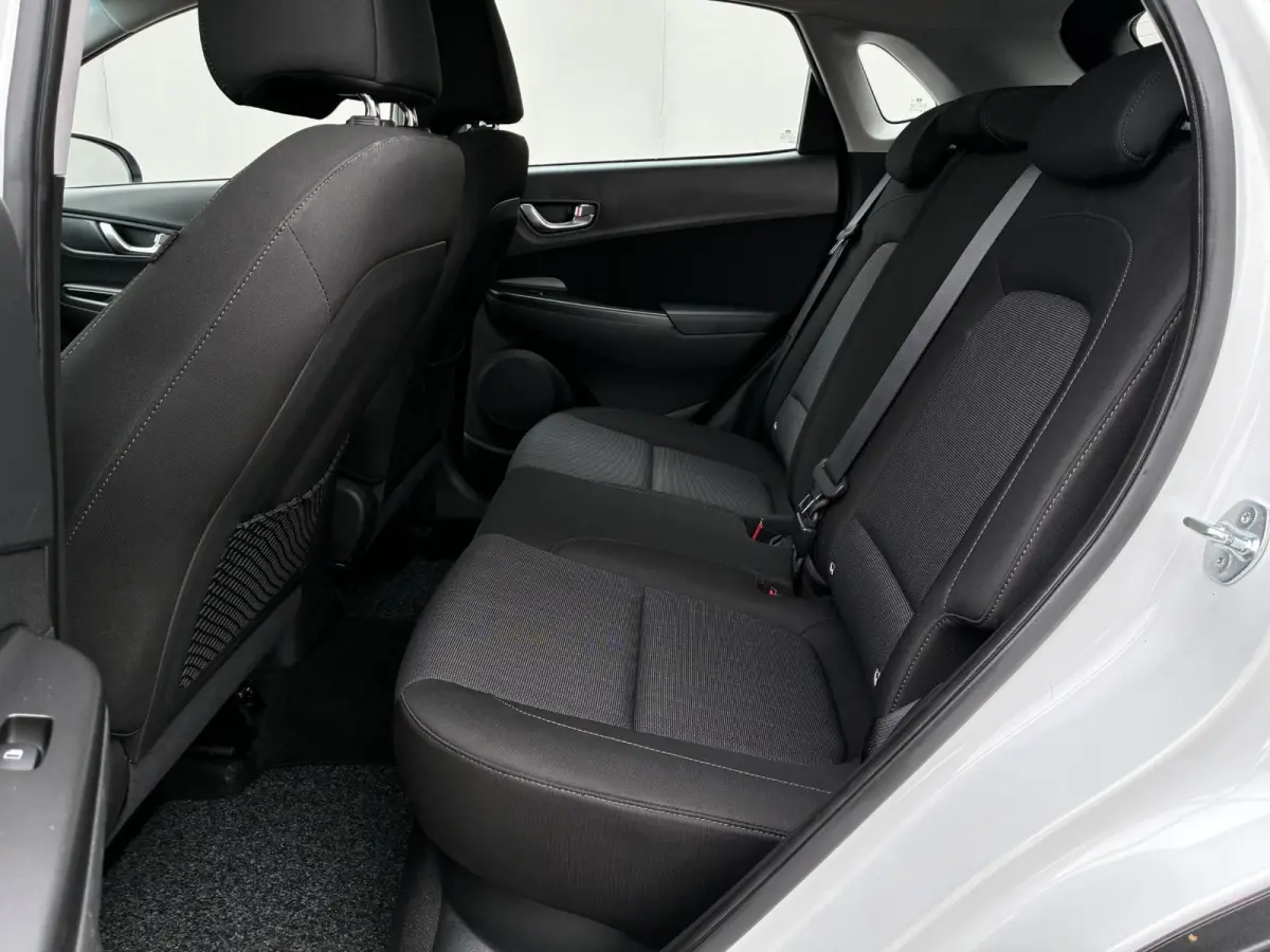 1.0 T-GDI Comfort / Navigatie d.m.v. Apple carplay/Android auto / Achteruitrijcamera / Cruise control / Bluetooth / Stoel-/Stuurverwarming / | Achteruitrijcamera | Apple Carplay/Android Auto