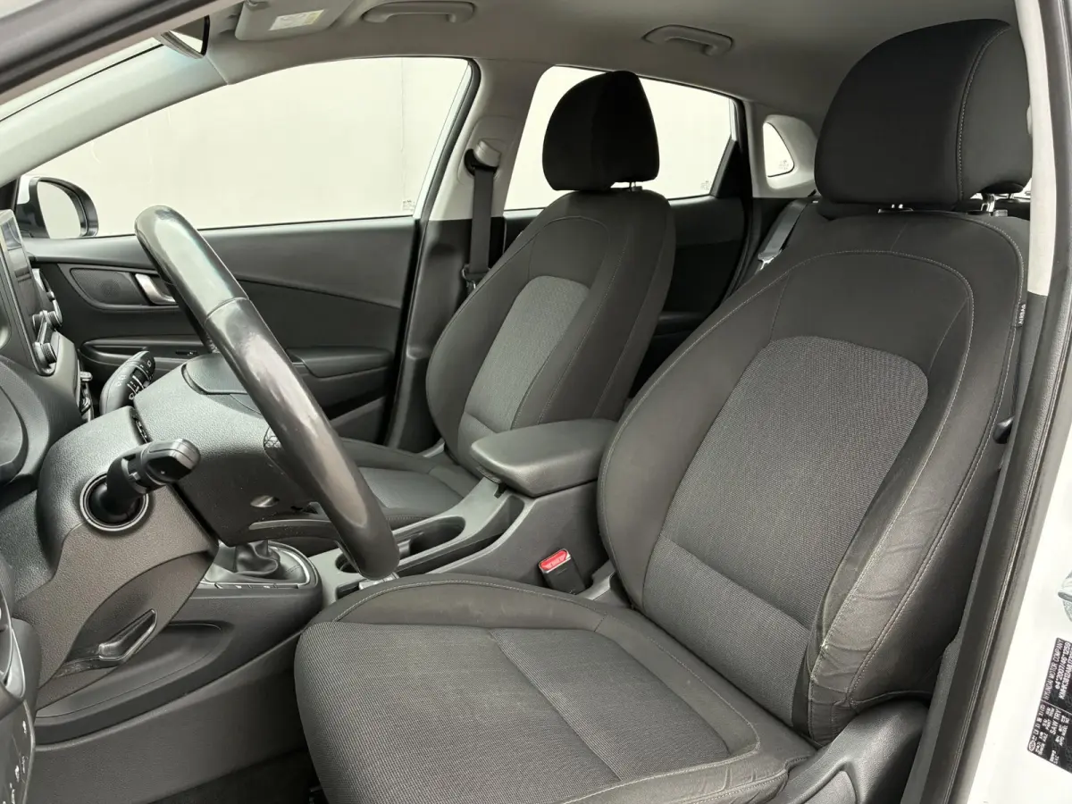 1.0 T-GDI Comfort / Navigatie d.m.v. Apple carplay/Android auto / Achteruitrijcamera / Cruise control / Bluetooth / Stoel-/Stuurverwarming / | Achteruitrijcamera | Apple Carplay/Android Auto