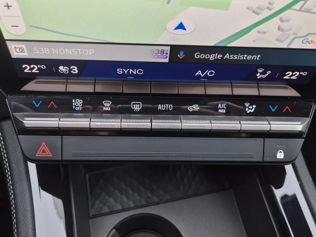 1.2 E-Tech full hybrid 200 techno / Panoramadak / Fabrieksgarantie tot 04-2028 / Trekgewicht 1500 kg / Pack Look / Rondomzicht camera / Apple Carplay Android Auto / Adaptief cruise control /