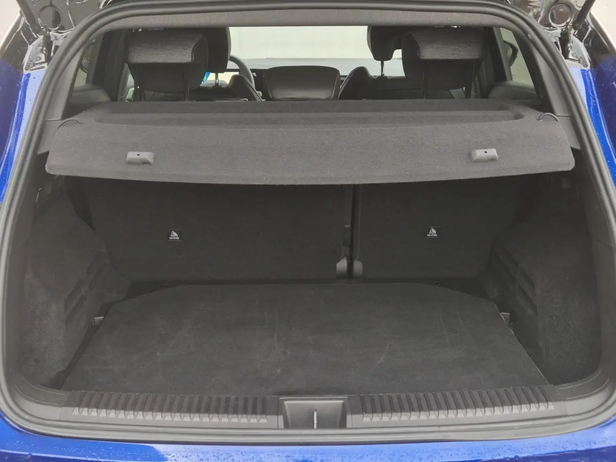 1.2 E-Tech full hybrid 200 techno / Panoramadak / Fabrieksgarantie tot 04-2028 / Trekgewicht 1500 kg / Pack Look / Rondomzicht camera / Apple Carplay Android Auto / Adaptief cruise control /