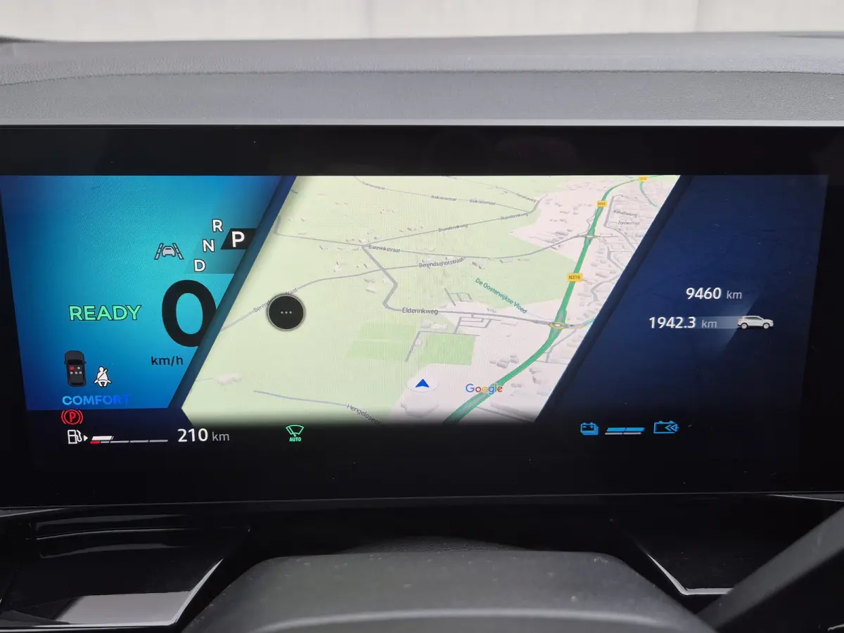 1.2 E-Tech full hybrid 200 techno / Panoramadak / Fabrieksgarantie tot 04-2028 / Trekgewicht 1500 kg / Pack Look / Rondomzicht camera / Apple Carplay Android Auto / Adaptief cruise control /