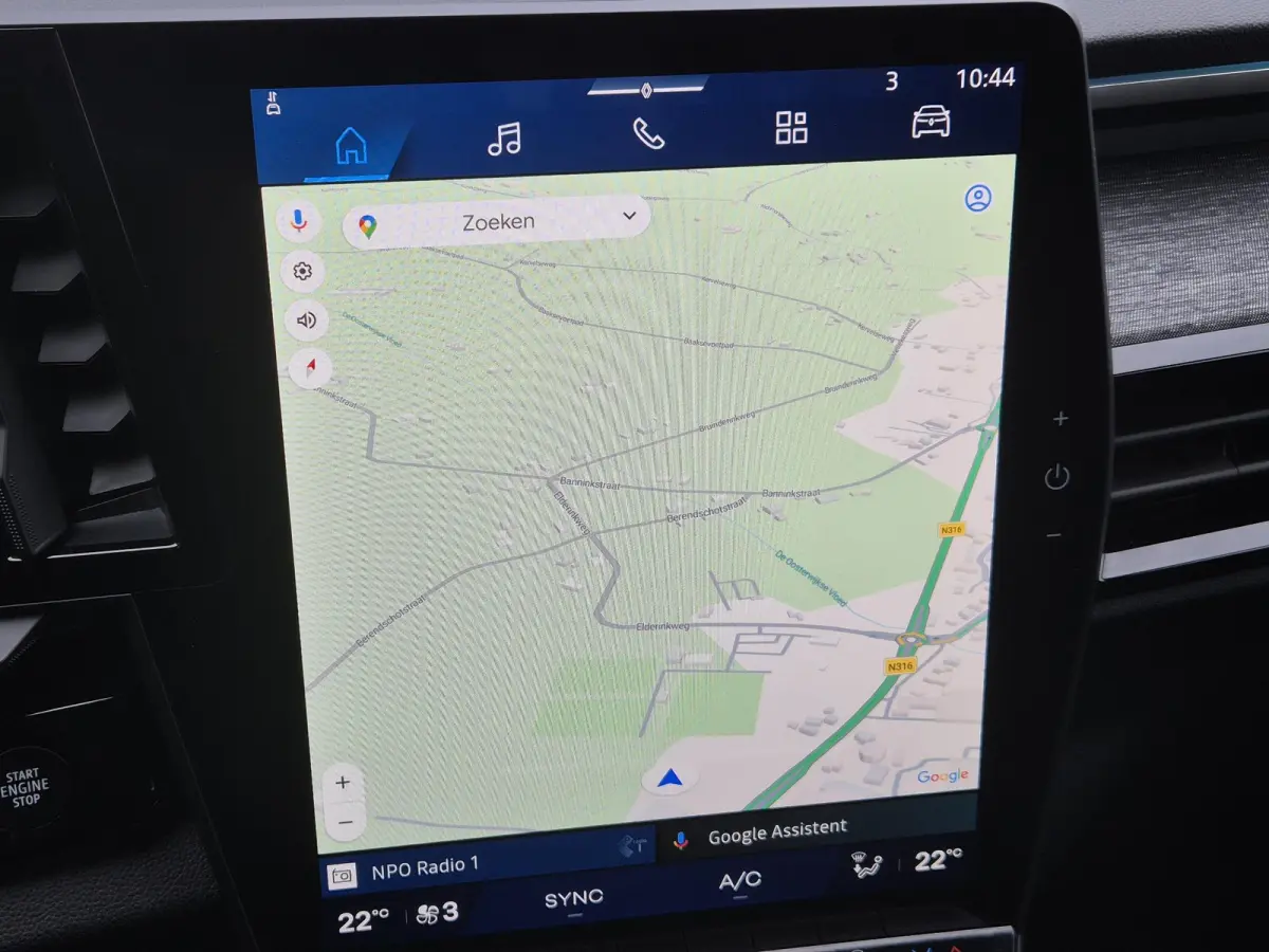 1.2 E-Tech full hybrid 200 techno / Panoramadak / Fabrieksgarantie tot 04-2028 / Trekgewicht 1500 kg / Pack Look / Rondomzicht camera / Apple Carplay Android Auto / Adaptief cruise control /