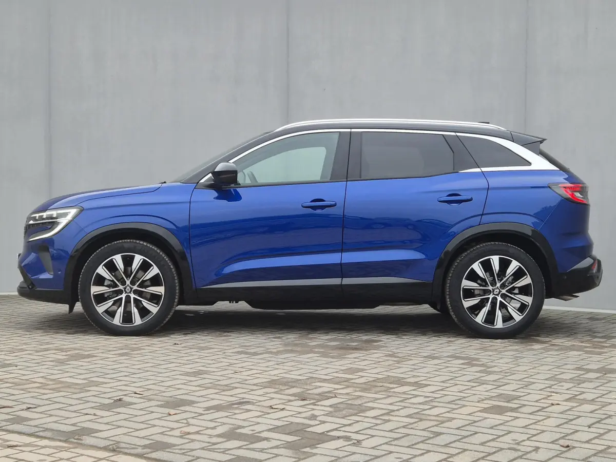 1.2 E-Tech full hybrid 200 techno / Panoramadak / Fabrieksgarantie tot 04-2028 / Trekgewicht 1500 kg / Pack Look / Rondomzicht camera / Apple Carplay Android Auto / Adaptief cruise control /