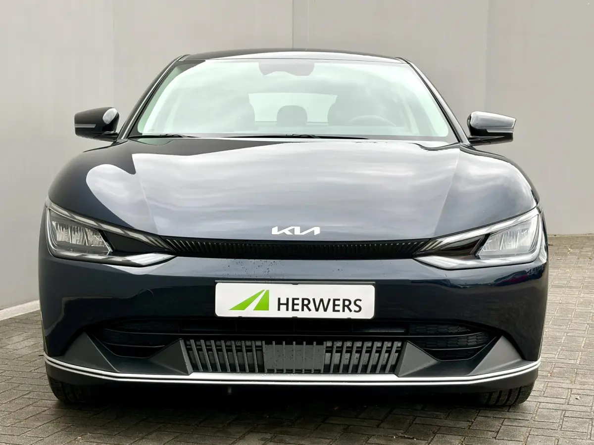 Edition 77.4 kWh / SOH 100% / Fabrieksgarantie tot 05-2032 / 1.600 kg trekgewicht / Android Auto & Apple Carplay / Navigatie / Cruise Control Adaptief / Climate Control / DAB / Draadloze Tel