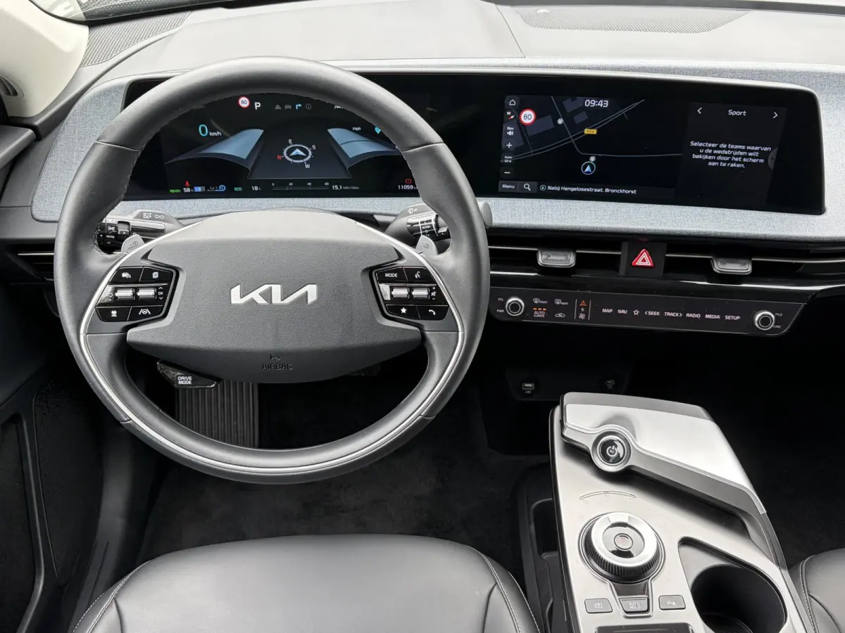 Edition 77.4 kWh / SOH 100% / Fabrieksgarantie tot 05-2032 / 1.600 kg trekgewicht / Android Auto & Apple Carplay / Navigatie / Cruise Control Adaptief / Climate Control / DAB / Draadloze Tel