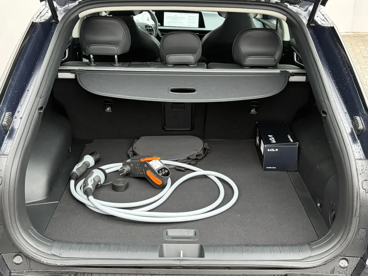 Edition 77.4 kWh / SOH 100% / Fabrieksgarantie tot 05-2032 / 1.600 kg trekgewicht / Android Auto & Apple Carplay / Navigatie / Cruise Control Adaptief / Climate Control / DAB / Draadloze Tel