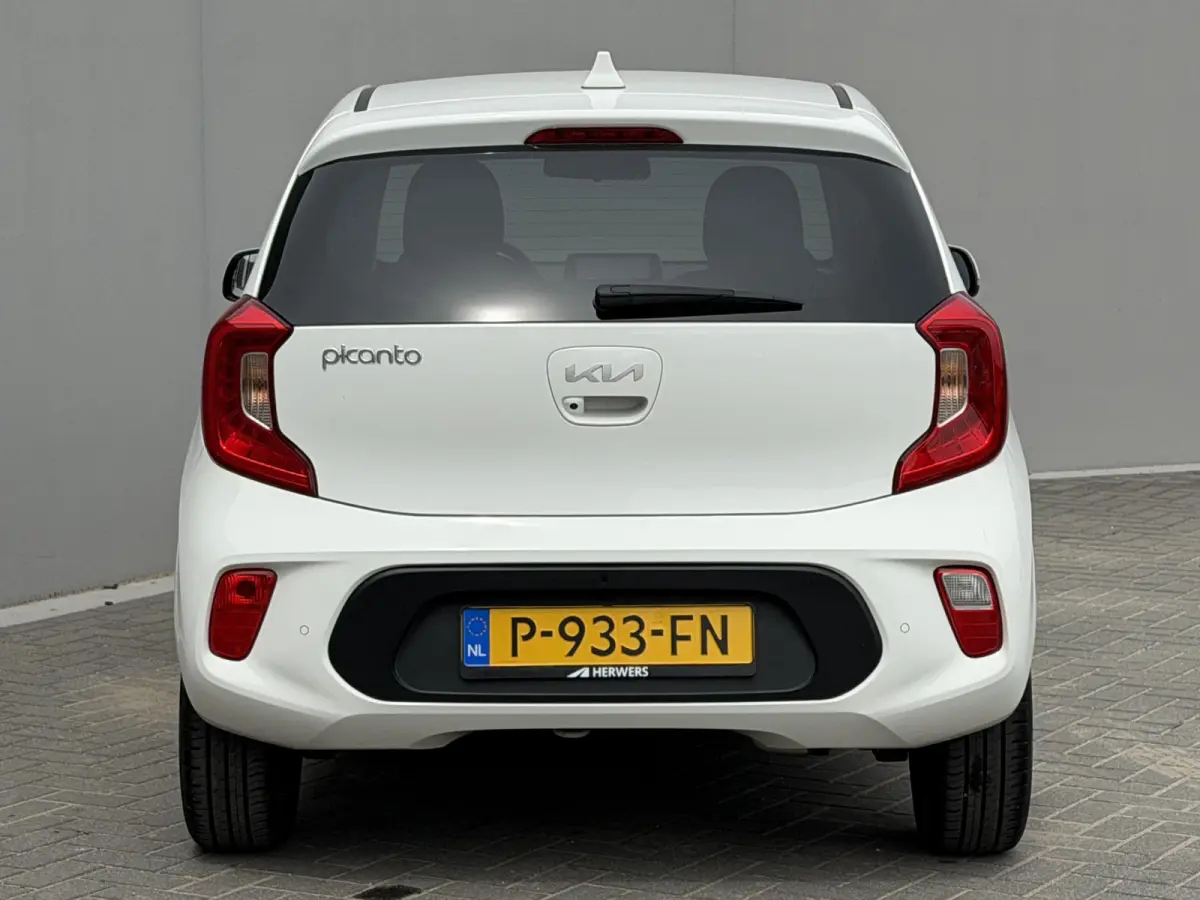 1.0 DPi DynamicPlusLine / Eerste Eigenaar / Volledig Onderhouden / Fabrieksgarantie tot 3-2029 / Navigatie / Camera / Parkeersensoren Achter / Clima / Cruise / Centrale Deur Vergrendeling / 