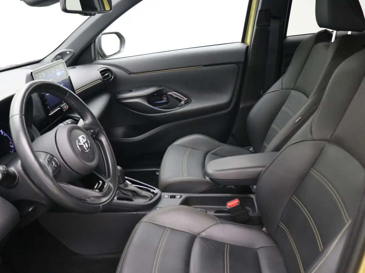 1.5 Hybrid Launch Edition/ Adaptieve CC / Achteruit Rij Camera / Stoel Stuur en Vooruitverwarming / Apple Carplay / JBL Sound / Dealeronderhouden / | Achteruitrij assistent | Achteruitrijcam