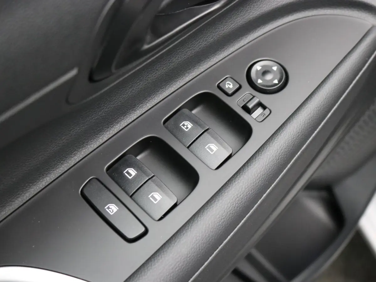 1.0 T-GDI Comfort / Prijs is rijklaar / Apple & Android Carplay / Cruise Control / Lane Assist / LMV / 5 Jaar fabrieksgarantie / Navigatie / Airco /
