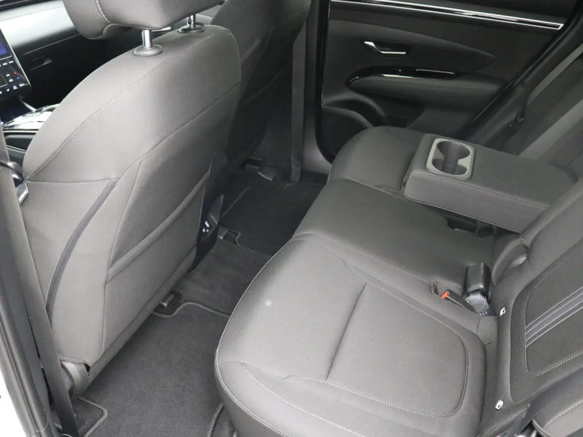 1.6 T-GDI PHEV Comfort 4WD / 1350KG Trekgewicht / Navigatie / Stoelverwarming voor / Airco Climate Control /