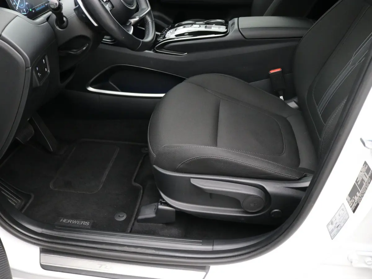1.6 T-GDI PHEV Comfort 4WD / 1350KG Trekgewicht / Navigatie / Stoelverwarming voor / Airco Climate Control /