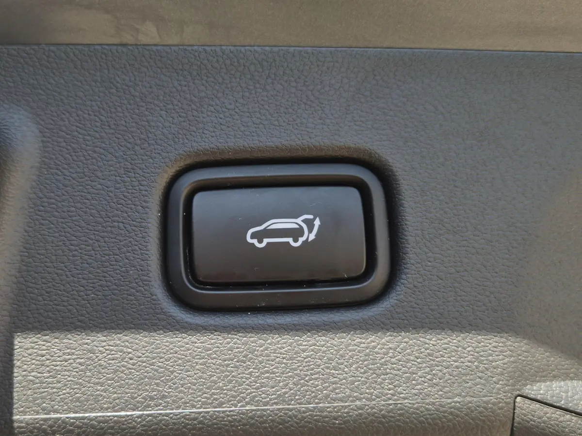 1.6 T-GDI PHEV Comfort Smart / Facelift Model / Head Up Display  / Trekgewicht 1210 kg / Elektrische achterklep / Stuur- & Stoelverwarming / Achteruitrijcamera / Adaptief cruise control / EA