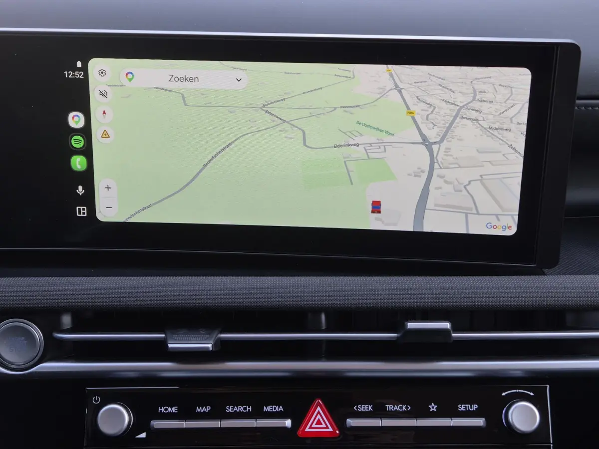 1.6 T-GDI PHEV Comfort Smart / Facelift Model / Head Up Display  / Trekgewicht 1210 kg / Elektrische achterklep / Stuur- & Stoelverwarming / Achteruitrijcamera / Adaptief cruise control / EA