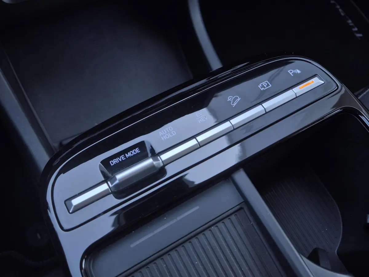 1.6 T-GDI PHEV Comfort Smart / Facelift Model / Head Up Display  / Trekgewicht 1210 kg / Elektrische achterklep / Stuur- & Stoelverwarming / Achteruitrijcamera / Adaptief cruise control / EA