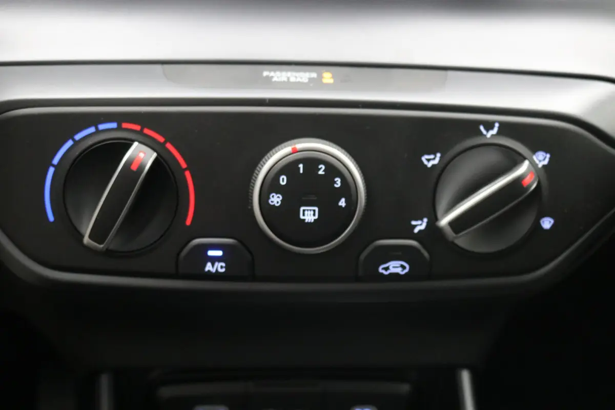 1.0 T-GDI Comfort / Prijs is rijklaar / Apple & Android Carplay / Cruise Control / Lane Assist / LMV / 5 Jaar fabrieksgarantie / Navigatie / Airco /