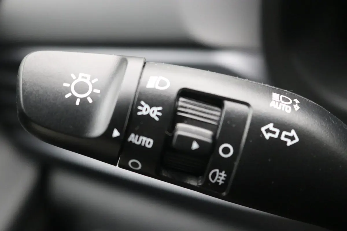 1.0 T-GDI Comfort / Prijs is rijklaar / Apple & Android Carplay / Cruise Control / Lane Assist / LMV / 5 Jaar fabrieksgarantie / Navigatie / Airco /