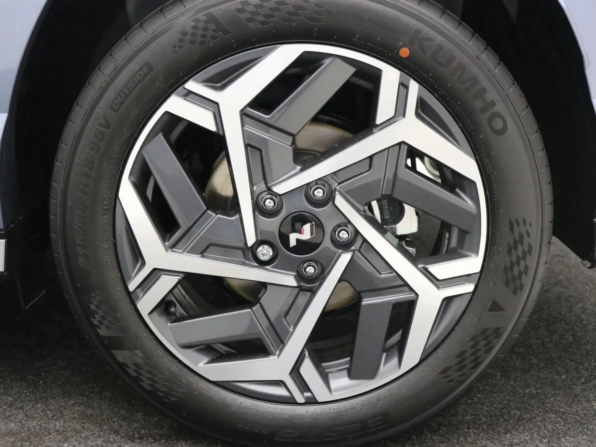 1.6 GDI HEV N Line / N-Line interieur & Exterieur / Leer-Alcantara / Adaptieve Cruise Control / 18" LMV / Stoelverwarming & koeling voor / Full Option /