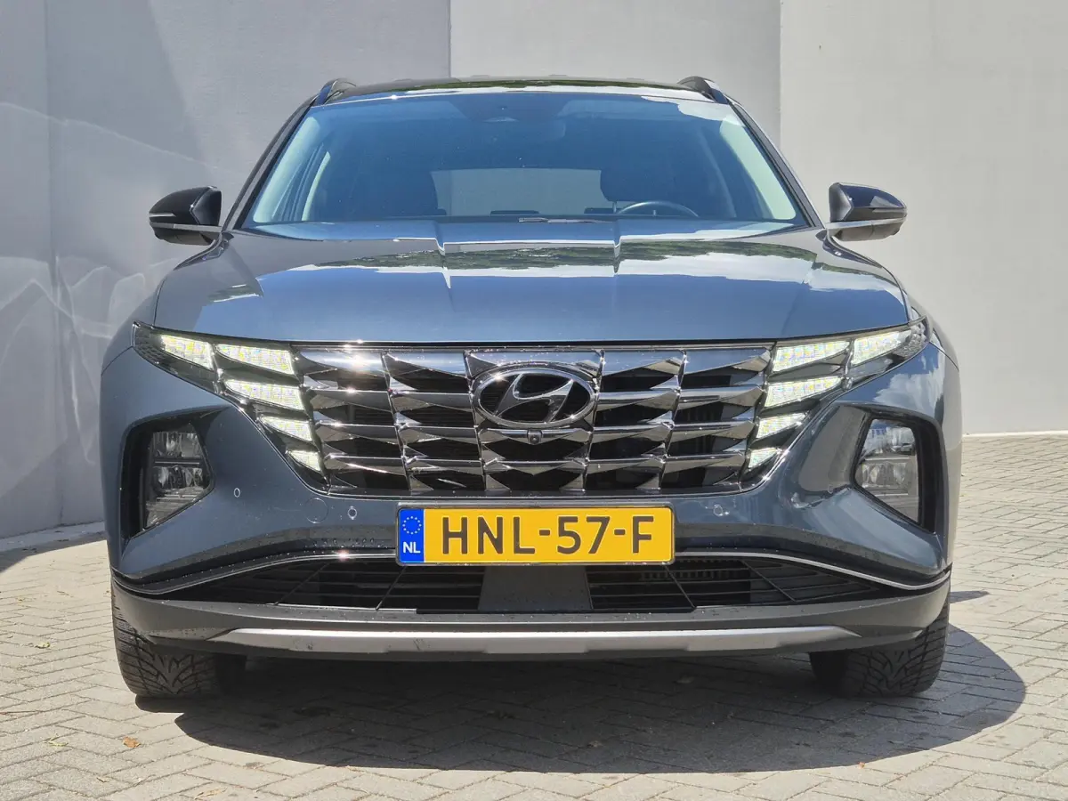 1.6 T-GDI PHEV Premium 4WD / Dealer onderhouden / All season banden / Elektrische achterklep / Stuur- Stoel & Achterbank verwarming / Trekgewicht 1350 kg / Stoelventilatie / Adaptief cruise 