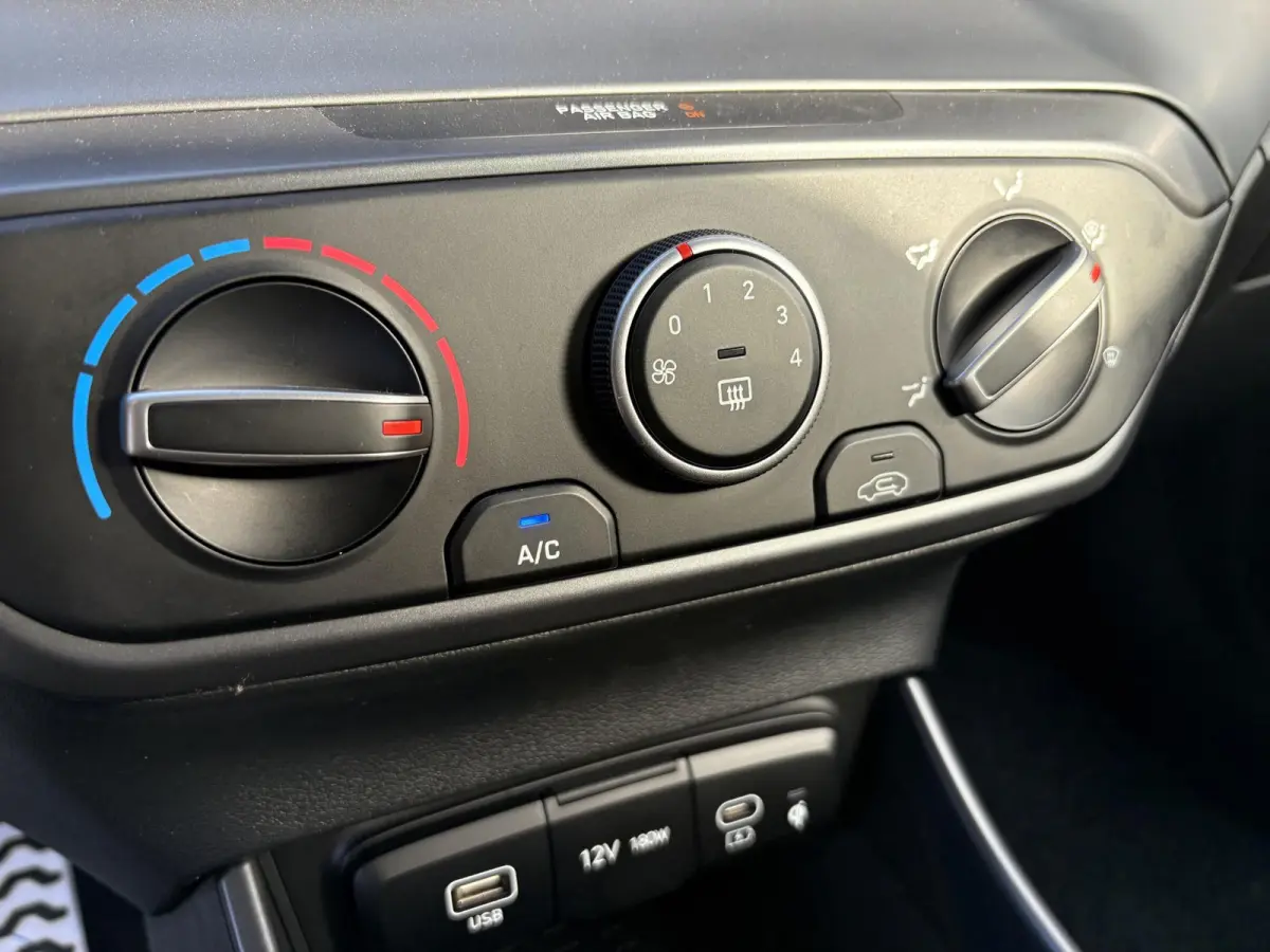 1.0 T-GDI Comfort / Prijs is een rijklaarprijs / Navigatie / Achteruitrijcamera / Airco / Cruise Control / LED Dagrijverlichting / LMV / Apple CarPaly & Android Auto /
