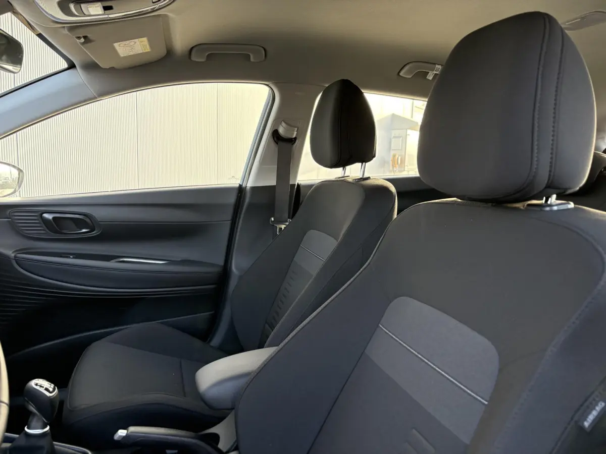 1.0 T-GDI Comfort / Prijs is een rijklaarprijs / Navigatie / Achteruitrijcamera / Airco / Cruise Control / LED Dagrijverlichting / LMV / Apple CarPaly & Android Auto /