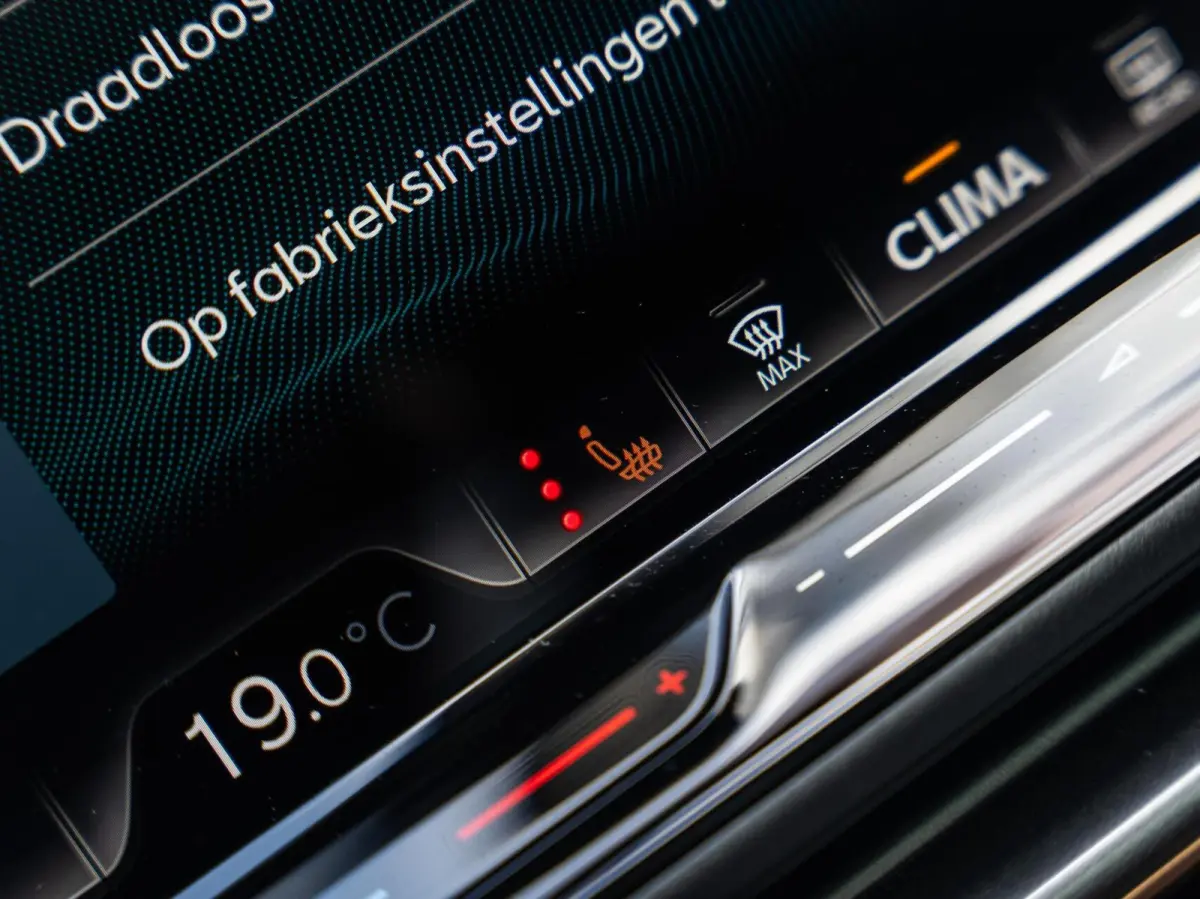 VZ 2.0 TSI 4DRIVE|PANO|ACC|19''|FACELIFT
