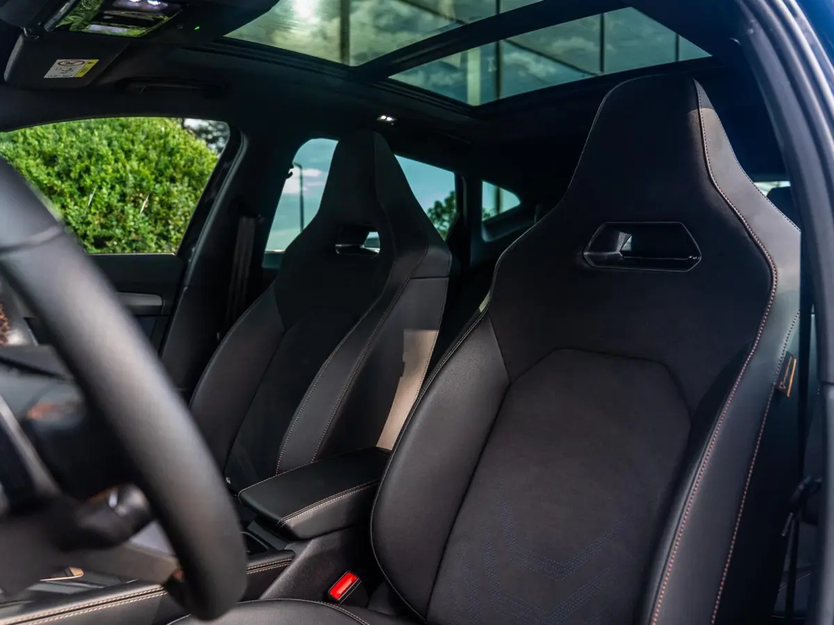 VZ 2.0 TSI 4DRIVE|PANO|ACC|19''|FACELIFT