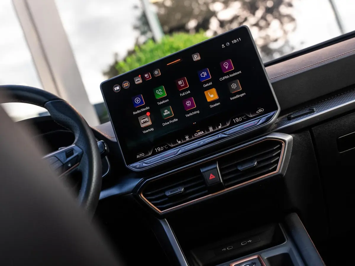 VZ 2.0 TSI 4DRIVE|PANO|ACC|19''|FACELIFT