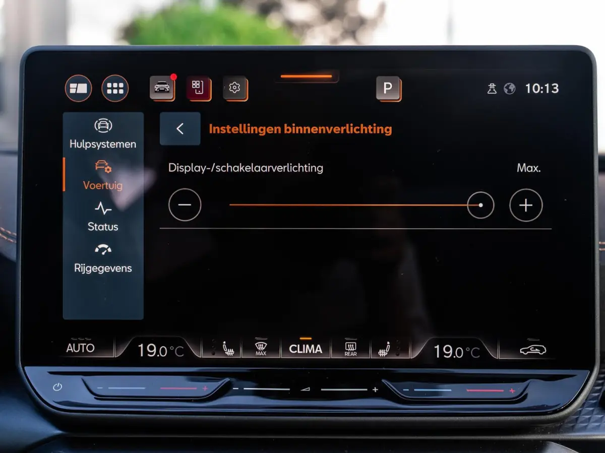 VZ 2.0 TSI 4DRIVE|PANO|ACC|19''|FACELIFT