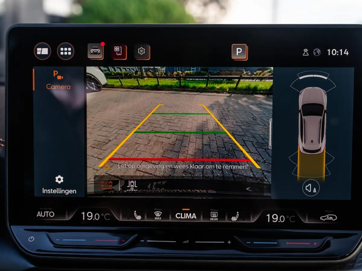 VZ 2.0 TSI 4DRIVE|PANO|ACC|19''|FACELIFT