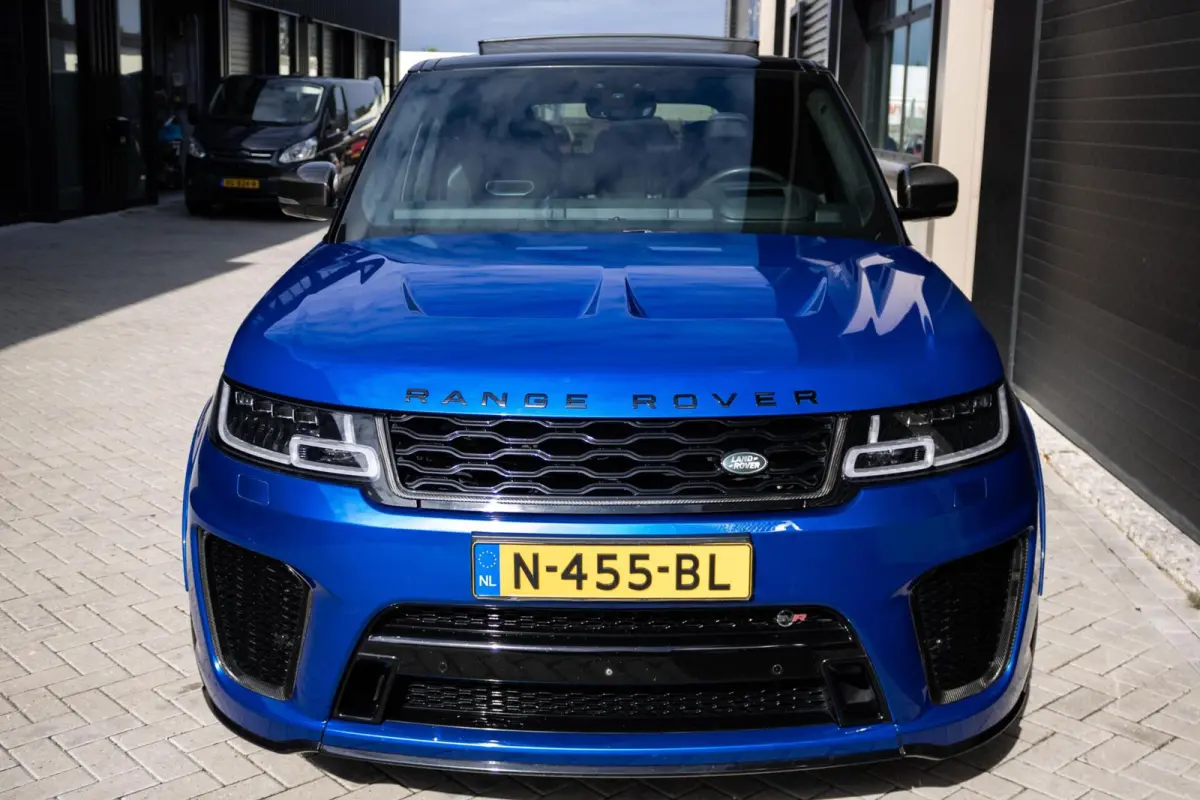 SVR 5.0 V8 SC | PANO | TREKHAAK | ALCANTARA HEMEL | MERIDIAN | FULL OPTION