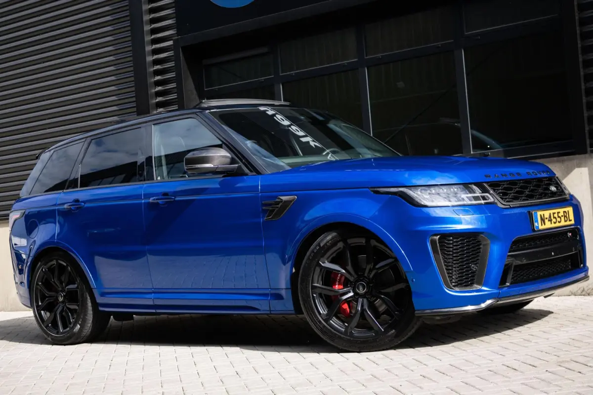 SVR 5.0 V8 SC | PANO | TREKHAAK | ALCANTARA HEMEL | MERIDIAN | FULL OPTION