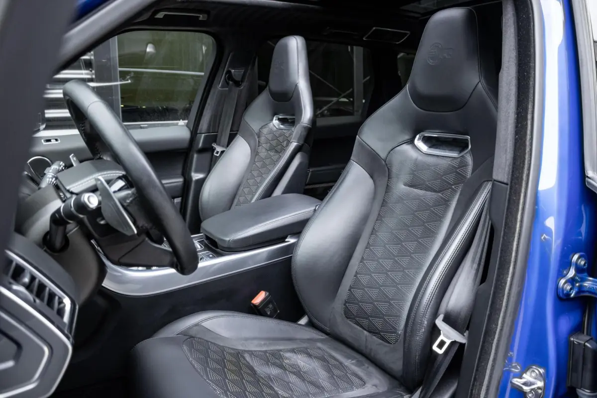 SVR 5.0 V8 SC | PANO | TREKHAAK | ALCANTARA HEMEL | MERIDIAN | FULL OPTION
