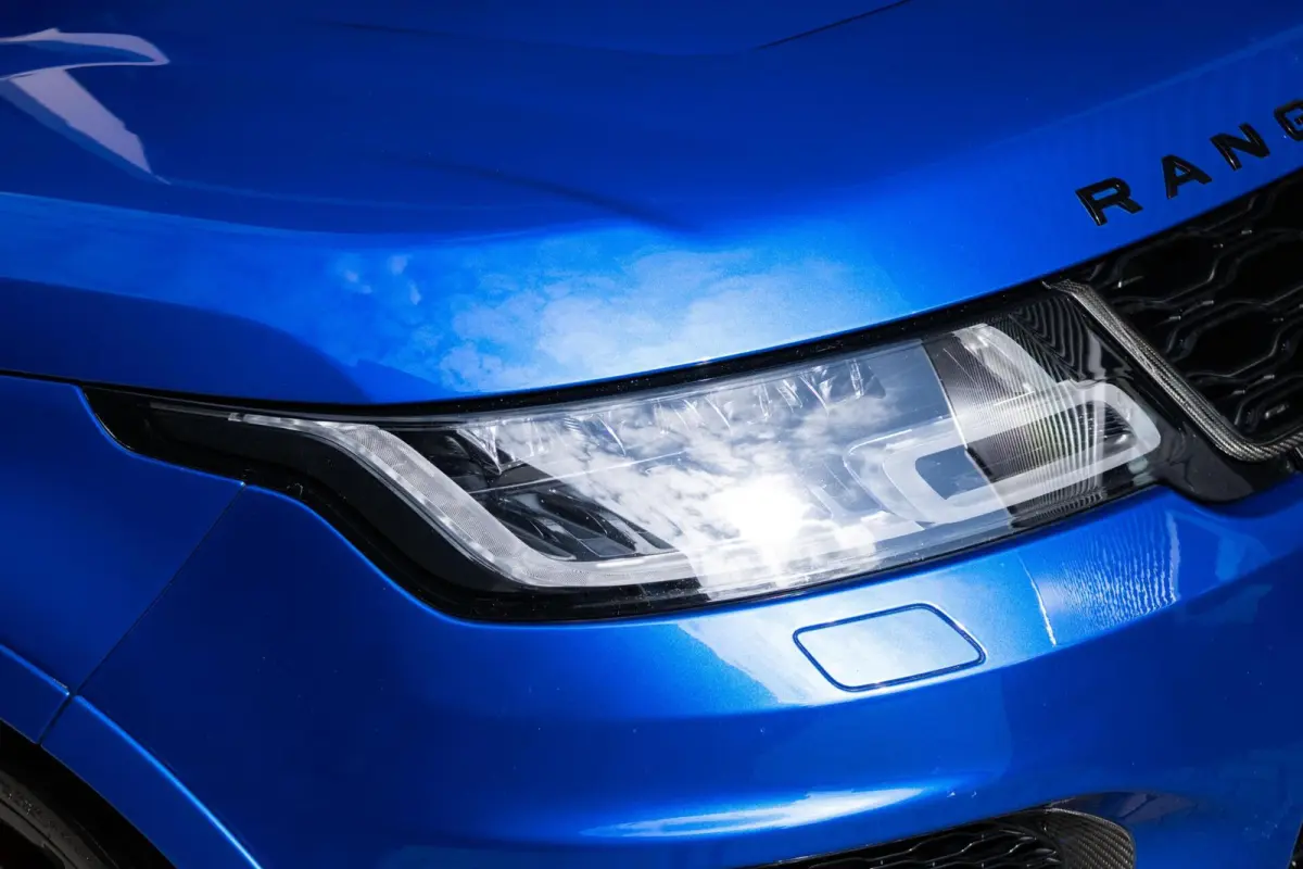 SVR 5.0 V8 SC | PANO | TREKHAAK | ALCANTARA HEMEL | MERIDIAN | FULL OPTION