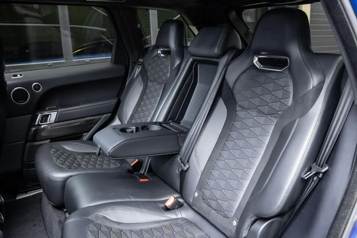 SVR 5.0 V8 SC | PANO | TREKHAAK | ALCANTARA HEMEL | MERIDIAN | FULL OPTION
