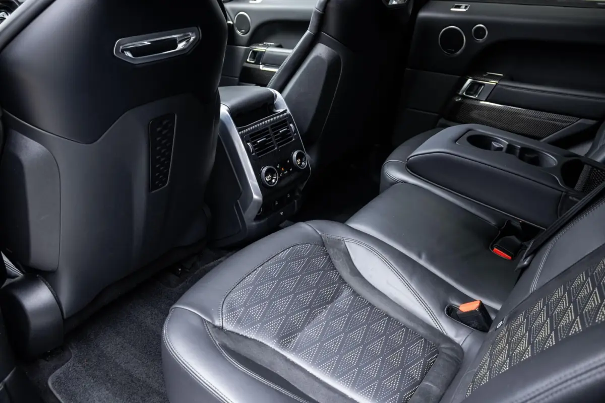 SVR 5.0 V8 SC | PANO | TREKHAAK | ALCANTARA HEMEL | MERIDIAN | FULL OPTION