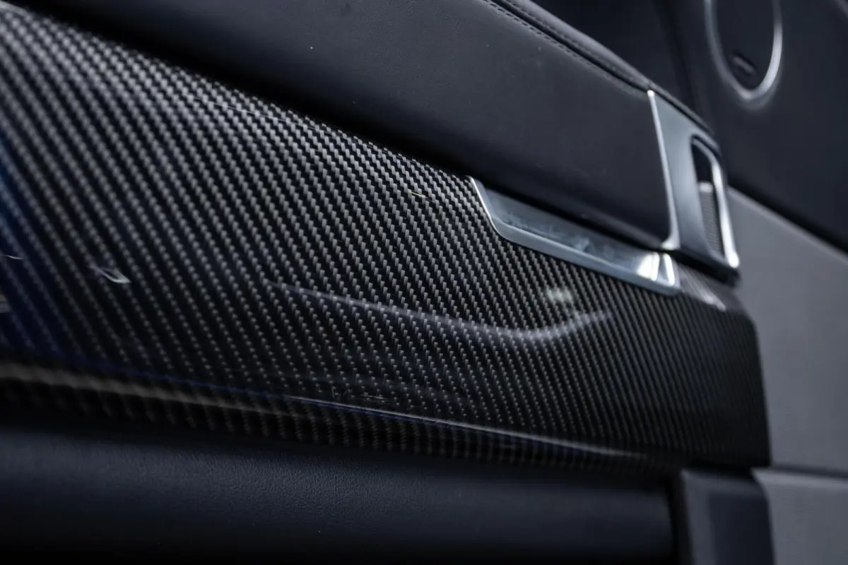 SVR 5.0 V8 SC | PANO | TREKHAAK | ALCANTARA HEMEL | MERIDIAN | FULL OPTION